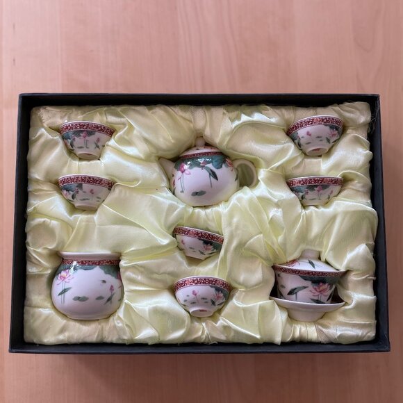 Chinese Tea Set - Picture 6 of 13